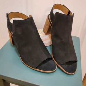 Franco Sarto black suede peep toe slingback sandals 8.5M